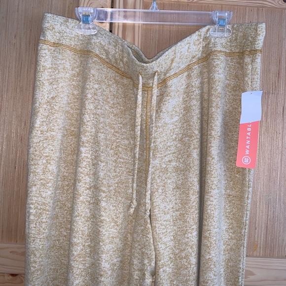 Wantable NWT gold wide leg pants size 2XL - Picture 2 of 3